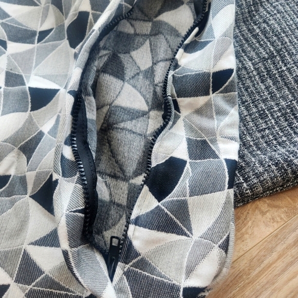 NWOT Throw Pillow Covers, 20x20, set of 4 - Picture 3 of 3